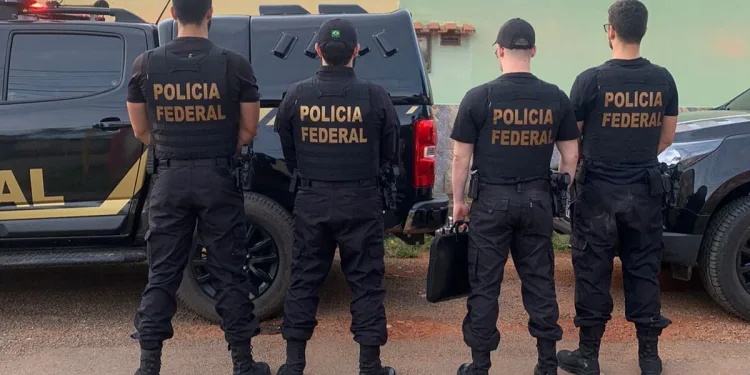 Homem é preso por armazenar mídias de abuso sexual infantojuvenil em Rio Branco