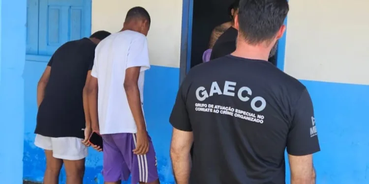 “Continuarão no quadro do Atlético-Ac”, diz assessor jurídico do clube após apreensão de celulares dos jogadores