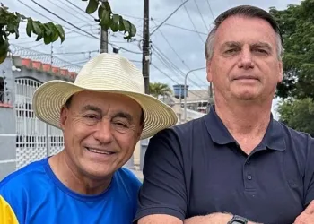 Na presença de Bolsonaro, Bocalom oficializa filiação ao Partido Liberal em Rio Branco