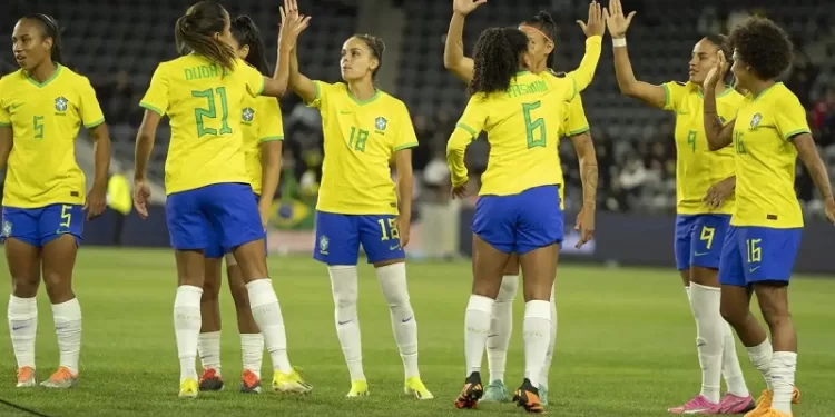 Brasil derrota México e se garante na decisão da Copa Ouro feminina