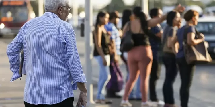 Governo antecipa décimo terceiro de aposentados e pensionistas