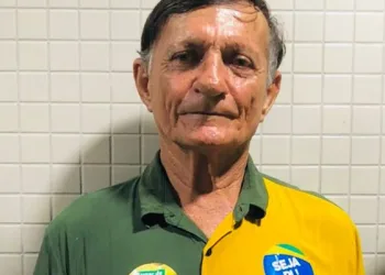 “Se eu tiver que ser preso novamente, serei”, diz sósia de Bolsonaro no Acre em apoio ao ex-presidente