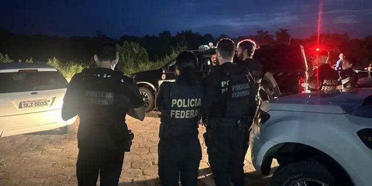 Operação com finalidade de combater facção criminosa no AC cumpre oito mandados de busca e apreensão