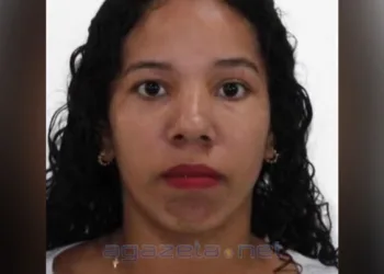 Mãe suspeita de envolvimento em homicídio e estupro omisso de bebê mordia os filhos, afirma filha