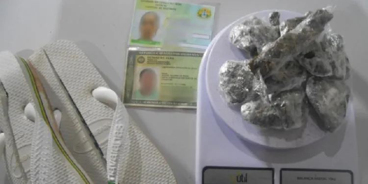 Mulheres são presas ao tentarem entrar em presídio de RB com drogas nas partes íntimas e em sandálias