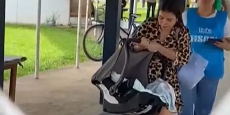 Em denúncia, mãe com bebê recém-nascido afirma ter sido impedida de realizar concurso da Sesacre