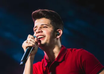 Dia do Trabalhador: show de Nadson O Ferinha ocorre nesta terça-feira em Cruzeiro do Sul