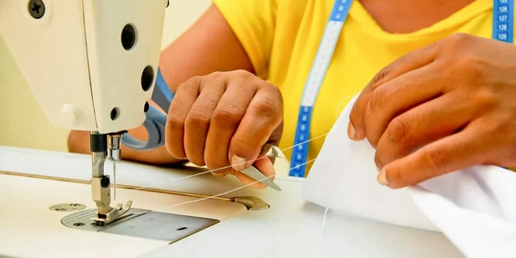 Vendedor, costureira e atendente: confira 83 vagas de emprego disponíveis no Sine Acre