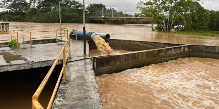 Saerb informa que ETA II é parada devido quebra em bomba de captação; mais de 50 bairros afetados