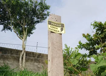 Adolescente de 14 anos morre após ser eletrocutado em cerca elétrica, no interior do Acre