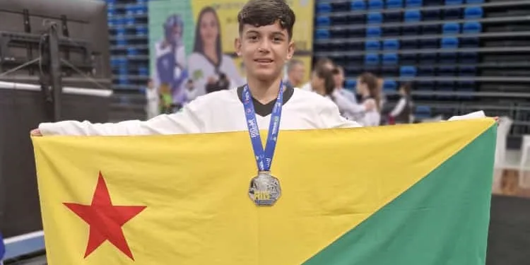 Atleta acreano conquista medalha de prata em competição de Taekwondo no Rio de Janeiro