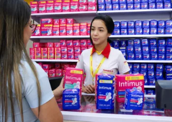 Programa Dignidade Menstrual entregou mais de 250 mil absorventes gratuitos no Acre