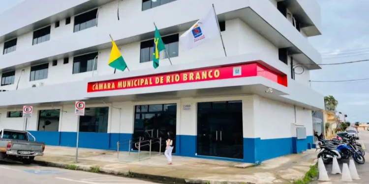 Concurso da Câmara Municipal de RB terá 15 vagas mais cadastro reserva; saiba mais