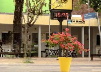 Após três dias, frente fria continua nesta terça-feira no Acre
