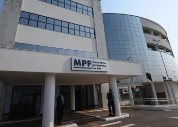 MPF envia ofício à Câmara de Rio Branco sobre PL que proíbe presença de crianças em eventos LGBTQIA+