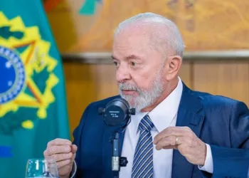 ‘Taxa das blusinhas’: Lula sanciona imposto sobre compras internacionais de até US$ 50