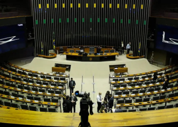 Câmara pauta urgência de projeto que equipara aborto ao homicídio