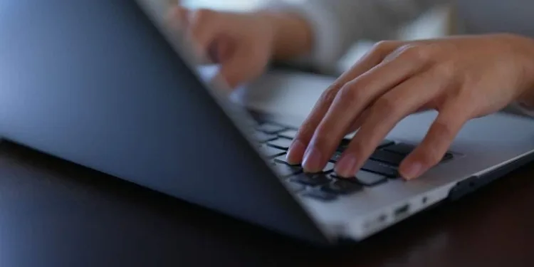 Senac abre inscrições em cursos gratuitos a distância com mil vagas no Acre; confira