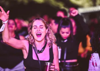 COLUNA JACKIE 06/06/2024