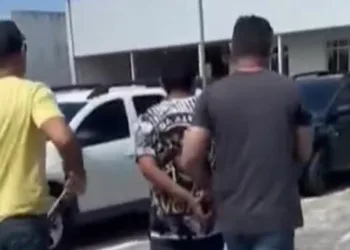 Adolescente suspeito de cometer assassinato em Rio Branco é apreendido na Paraíba