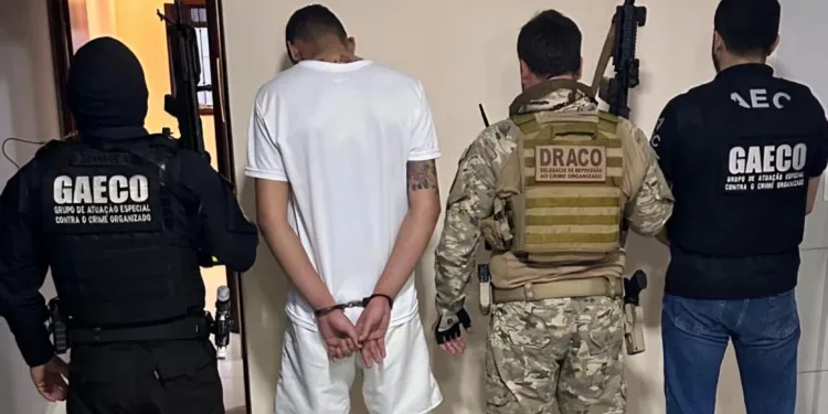 Líder de organização criminosa com dois mandados de prisão no Acre é detido em João Pessoa
