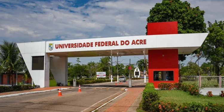 Ufac: candidatos da 4ª chamada do Sisu têm até hoje para efetuar matrícula