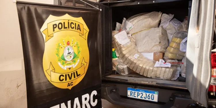 Mais de R$ 6 milhões em drogas apreendidas são incineradas em Rio Branco