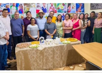 ANIVERSÁRIO SURPRESA, para o psicólogo e pré candidato a vereador por Rio Branco, João Paulo Silva