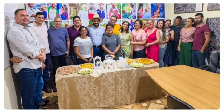 ANIVERSÁRIO SURPRESA, para o psicólogo e pré candidato a vereador por Rio Branco, João Paulo Silva