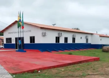 Prefeitura de Porto Acre convoca aprovados em concurso para entrega de documentação