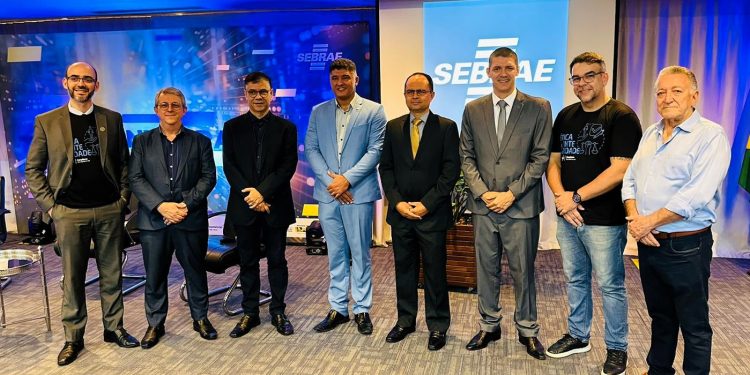 CLÁUDIA SOUZA  17/10