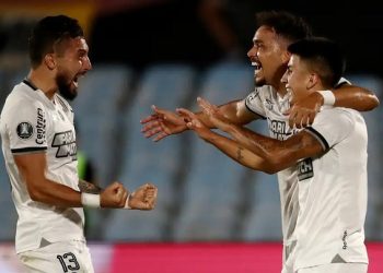 Botafogo avança e faz final da Libertadores com o Atlético-MG