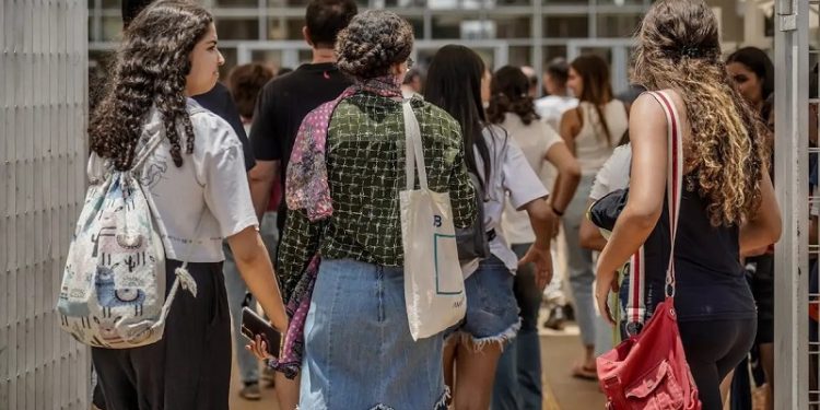 Saiba quais documentos são aceitos para participar do Enem em novembro