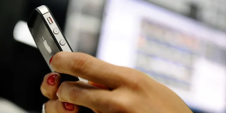 Golpes digitais atingem 24% da população brasileira, revela DataSenado