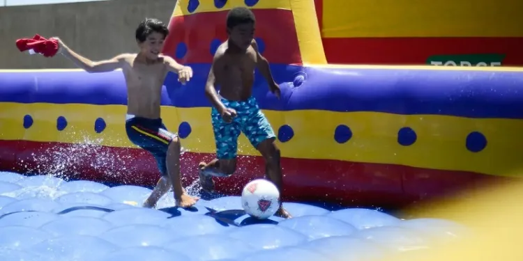 Dia das Crianças deve injetar R$ 9,35 bilhões no comércio, diz CNC