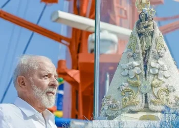 Lula participa do Círio de Nazaré, em Belém
