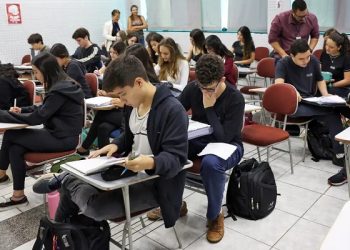 Enem 2024: 60% das inscrições são de mulheres