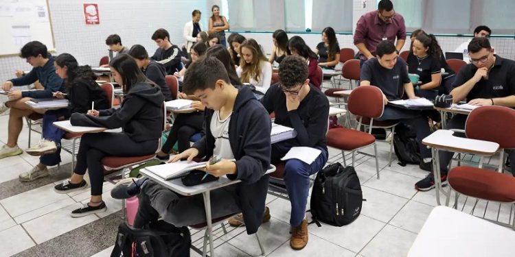 Enem 2024: 60% das inscrições são de mulheres