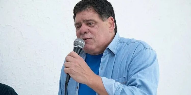 Morre Flaviano Melo, ex-governador do Acre, aos 75 anos