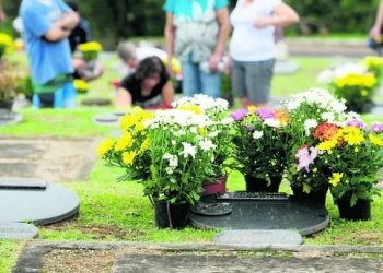 Programação do Dia de Finados em Rio Branco contará com missas e homenagens em cemitérios; confira horários