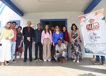 Ponto de inclusão digital destinado a atender população em situação de rua é instalado pelo TJAC