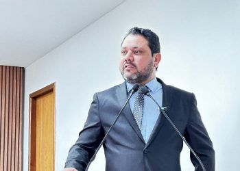 PL que proíbe a participação de crianças na Parada Gay é aprovada pelas Comissões da Câmara