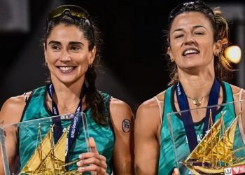 Bárbara e Carol anunciam fim da parceria no vôlei de praia após 3 anos