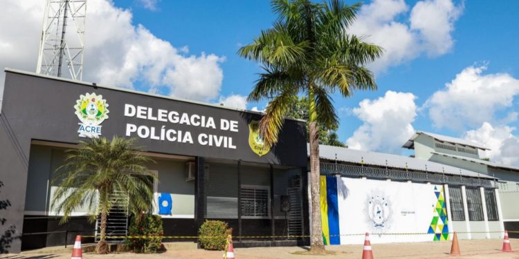 Marido e caseiro presos suspeitos de violência sexual em Feijó são liberados