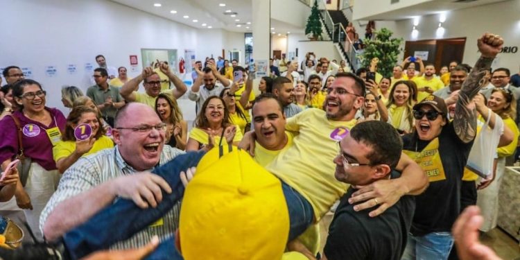 Coluna Vagno Di Paula Em 25 de novembro de 2024