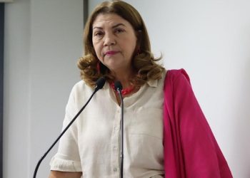 “Precisamos sair do caos da violência”, diz Lene Petecão ao cobrar Secretaria da Mulher em Rio Branco