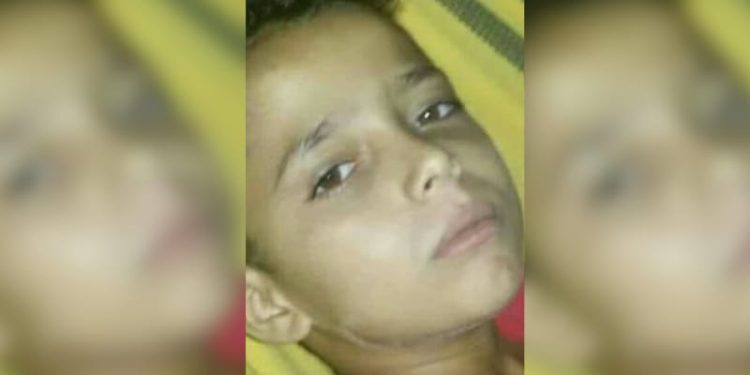 Família de adolescente morto por ex-sargento entra com ação de indenização contra Estado do Acre