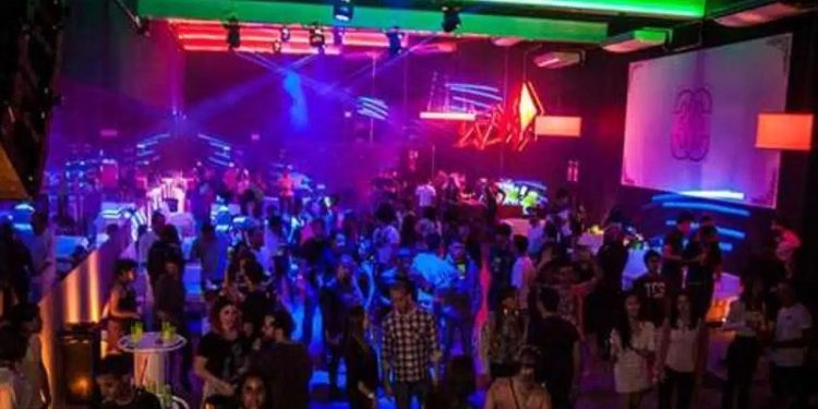 Casa noturna acusada de infringir restrições na pandemia deve pagar R$ 40 mil a instituição de caridade