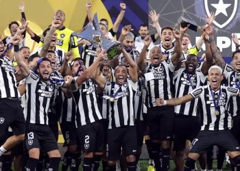 Botafogo derrota o São Paulo e conquista Brasileirão de 2024