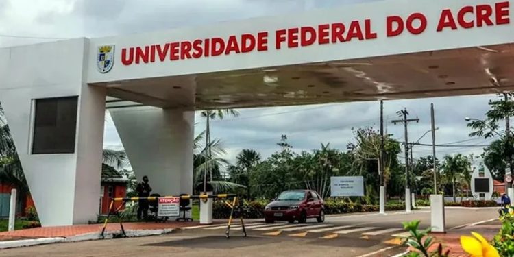 Ufac divulga edital com 24 vagas para mestrado e 30 para doutorado em Letras